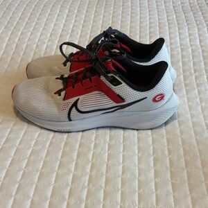 Men’s Nike Zoom Pegasus 40 University of Georgia Bulldogs, size 9